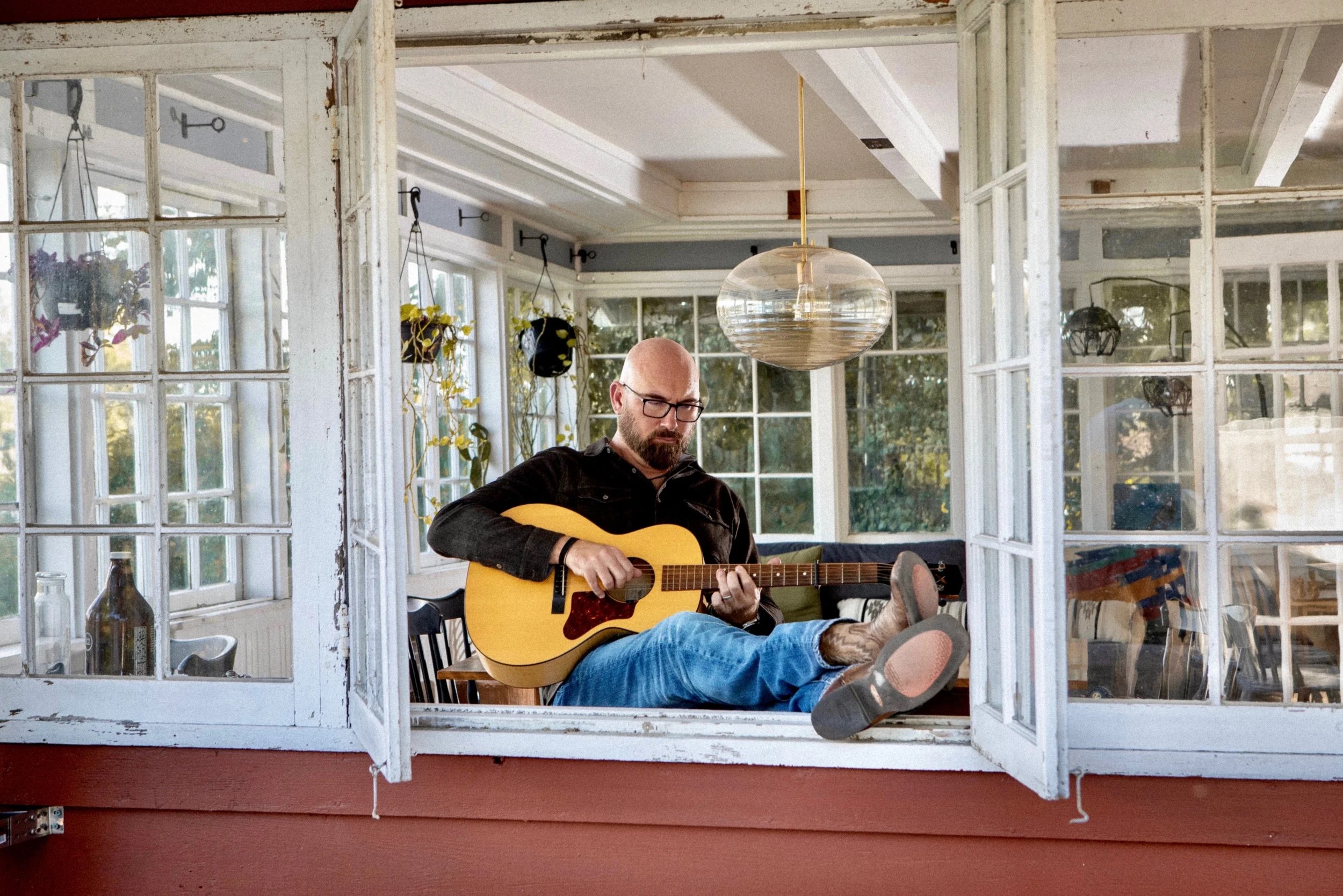 Corey Smith brings Southern storytelling to Track 5. Nov. 5